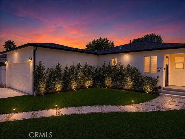 Photo - 12542 Emelita St