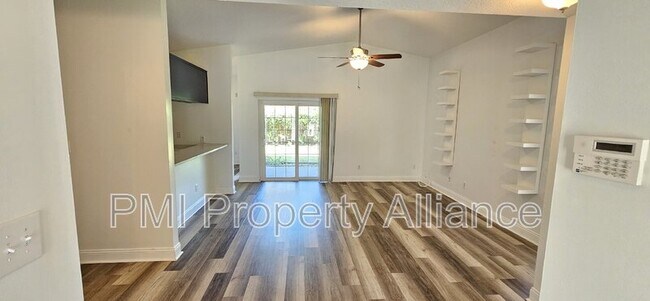 Photo - 541 Moccasin Ct