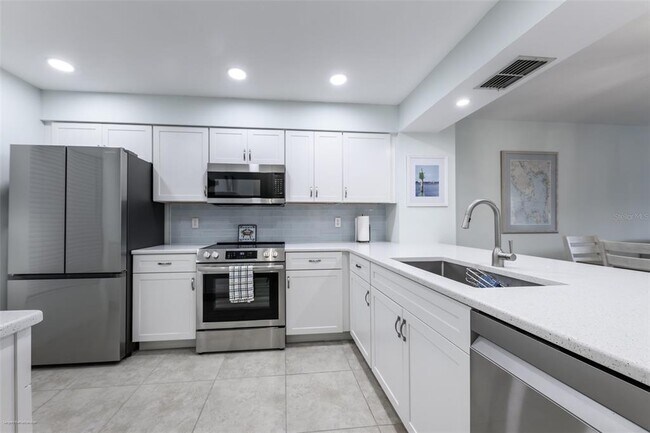 Photo - 220 Coldeway Dr Unit 112