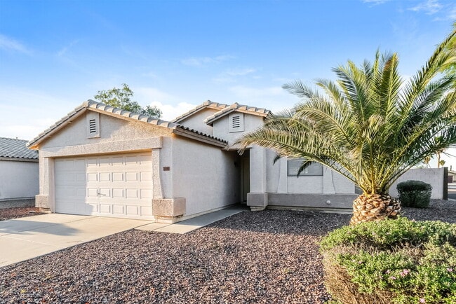 Photo - 16083 W Monroe St