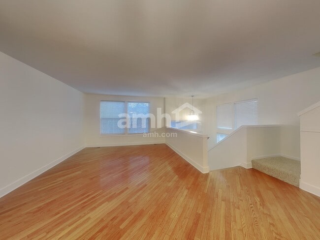 Photo - 2449 Emily Ln