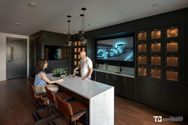 Entertain in our 2nd floor resident lounge