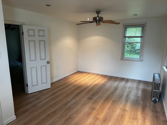 Bedroom angle 2 - 604 Main St Rear Unit B