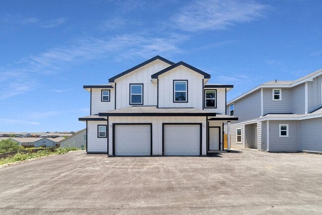 Building Photo - MOVE IN SPECIAL!! CALL FOR MORE DETAILS Unit 5330 Lisa Point  107