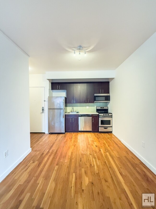 Photo - NOLL STREET / Spacious Bushwick 2-Bed 1-Bath / 1-Month Free Unidad 2G