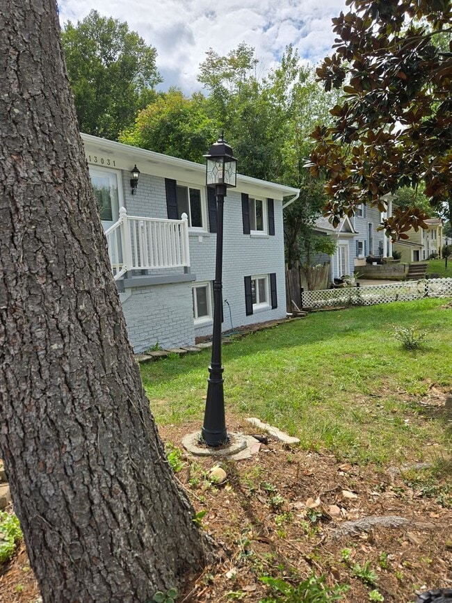 Building Photo - Single Family Home in Dale City
