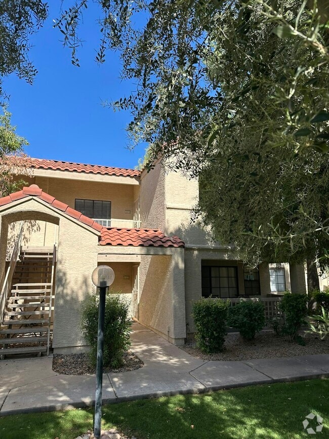 Building Photo - 2855 South Extension Road Rental