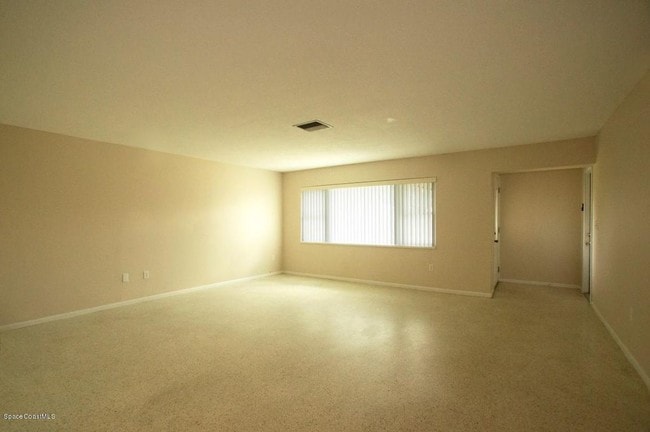 Photo - 1081 Aron St