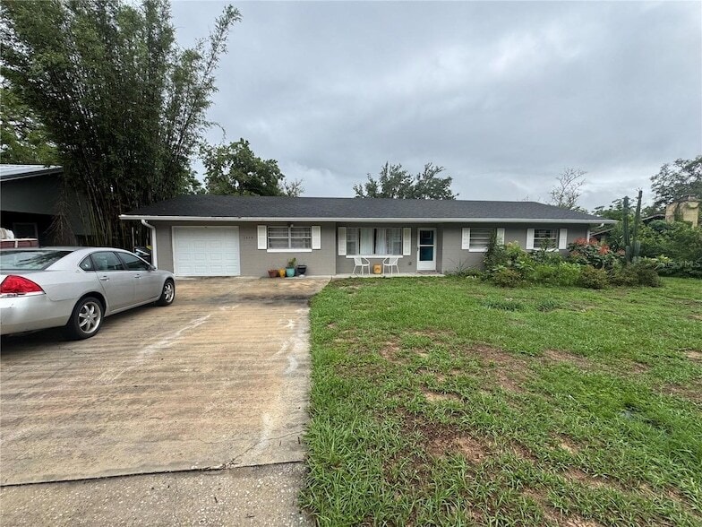 Photo - 1079 Seminole St