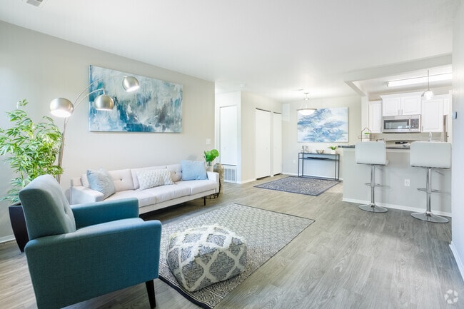 2HAB, 2BA - The Breslin, 1050 ft²