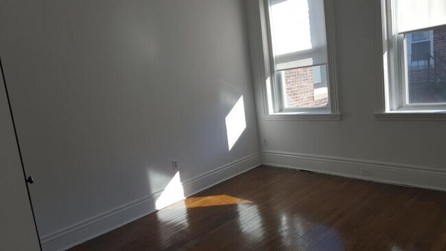 Photo - 120 Warren St Unidad 4