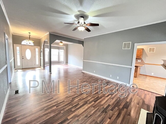 Photo - 95 Bassingham Dr