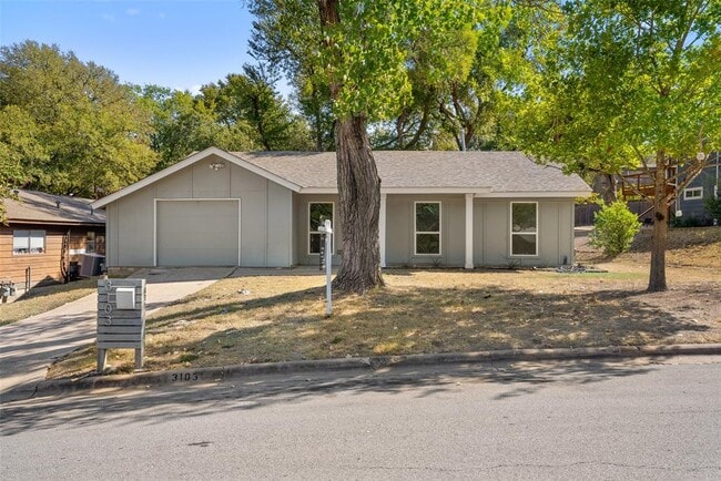 Building Photo - 3103 Matador Dr