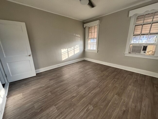 Photo - 1-BEDROOM UNIT AVAILABLE NOW!
