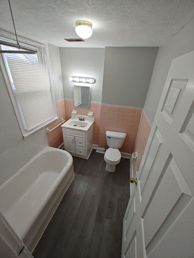 Photo - 1526 Dixmont Ave Unit 1526 - 2 Dixmont
