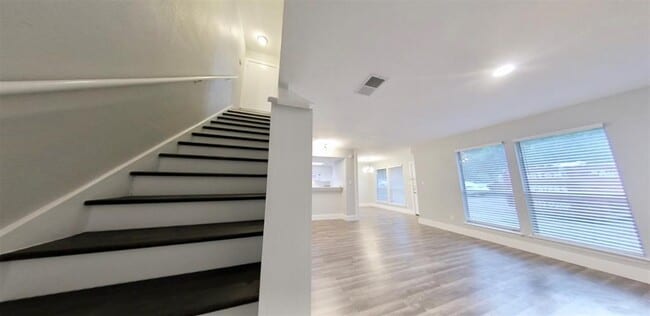 Photo - 1513 Camp Craft Rd