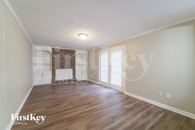 Photo - 3045 Forestside Ln