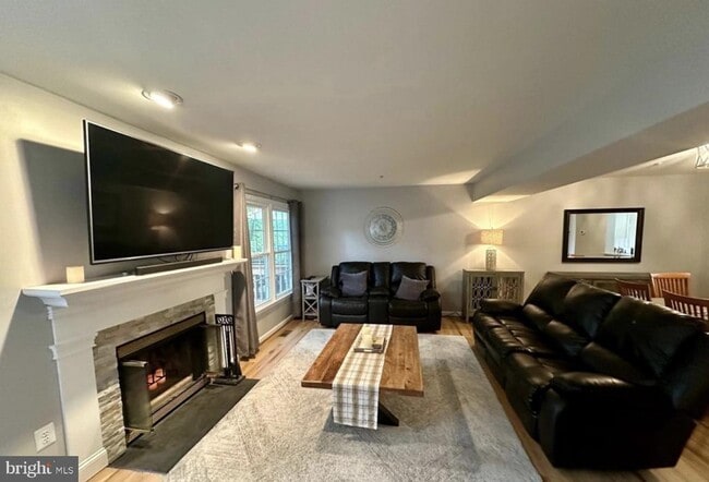 Photo - 5339 Tarkington Pl