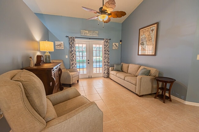 Photo - 1193 SW Live Oak Cove
