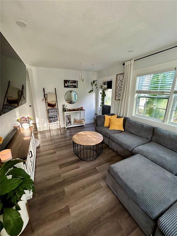 Photo - 3550 2nd Ave S