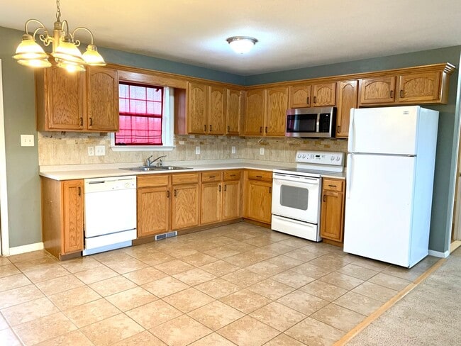 Photo - 106 Milard Ct