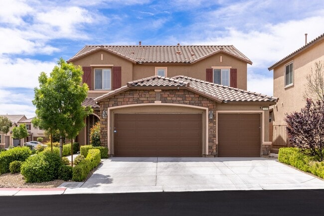 Building Photo - Beautiful West Vegas Home With Next Gen Suite