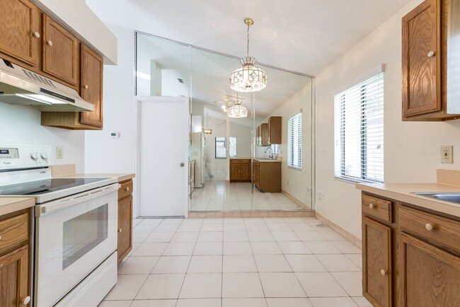 Photo - 1011 Manigan Ave