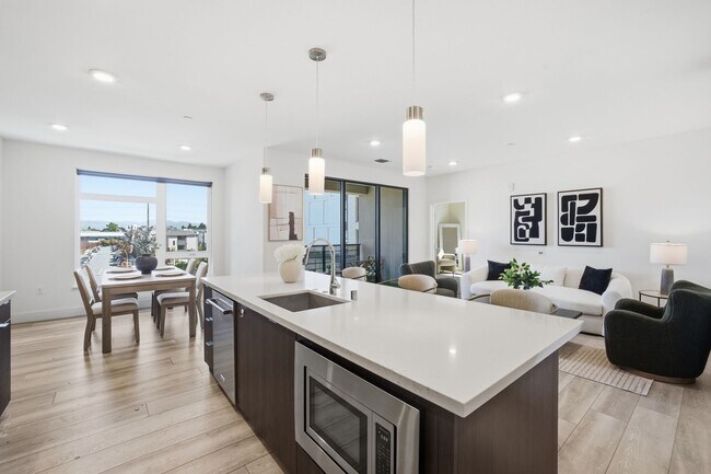 Photo - 3578 Rambla Pl Unit 303