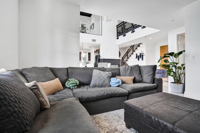 Photo - 365 SE 6th Ave Unit 307