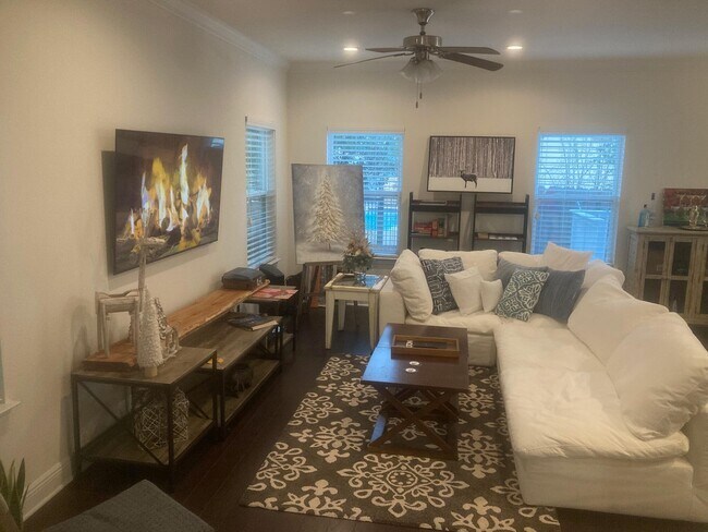 Photo - 36 St Vincent Ln
