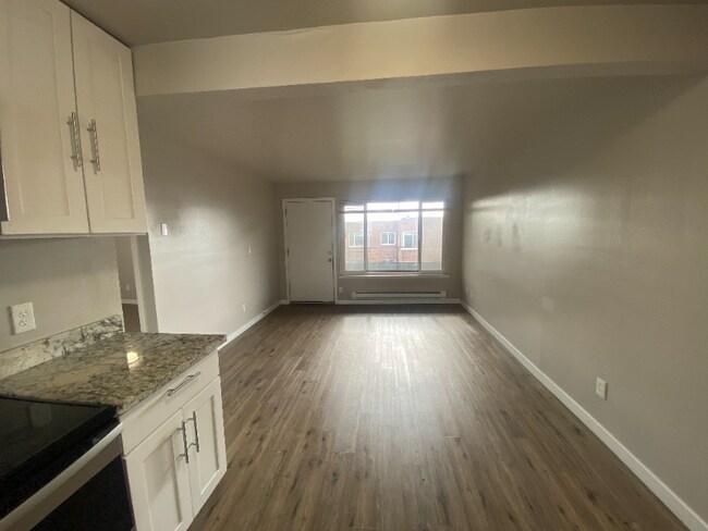 Photo - 1215 Queen Anne Ave N