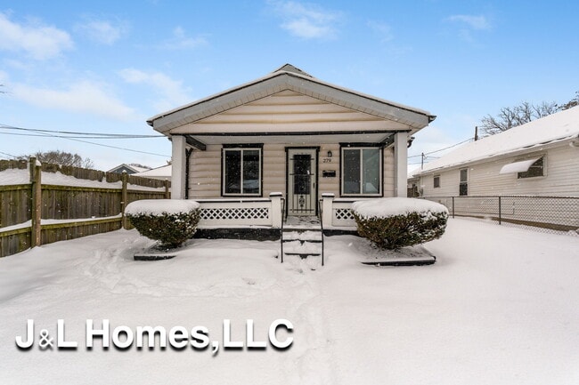 Photo - 279 Lechner Ave