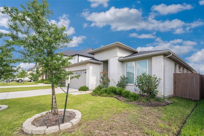 Photo - 28447 Halle Ray Dr