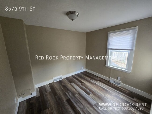 Photo - 857 9th St