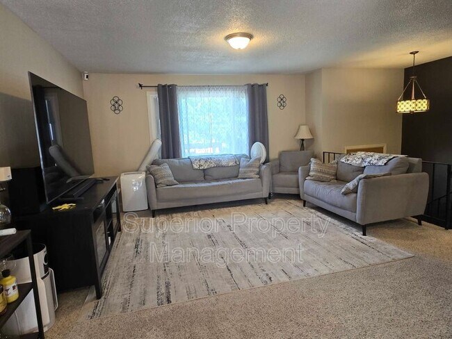 Photo - 4800 King Arthur Way