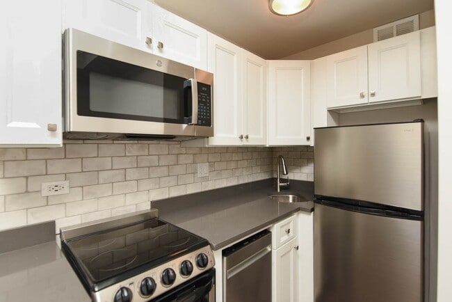 Photo - 640 W Wrightwood Ave Unidad 012