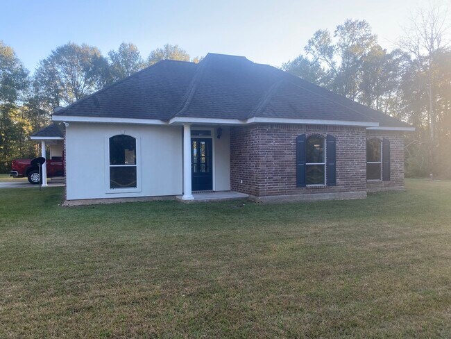 Photo - 16084 Riverwood Dr House