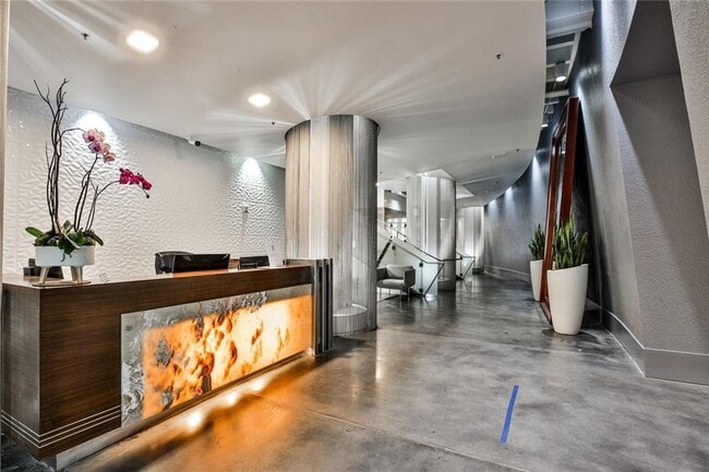 Photo - 805 Peachtree St NE Unit 321