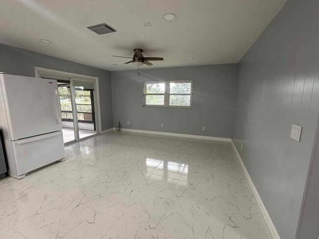 Photo - 1900 Manor Cir SE