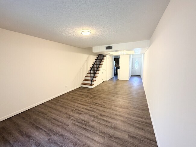 Photo - 6131 SW 42nd Ct