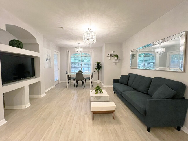 Living Room/ Dining Room - 7230 Westpointe Blvd Unit 1428