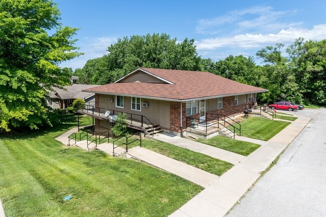 Building Photo - Orange Blossom Apartments Unit 19