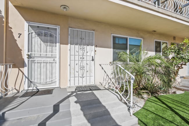 Photo - 815 Pacific Ave Unit 5