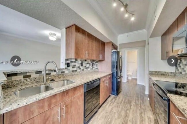 Photo - 11630 SW 2nd St Unit # 17307