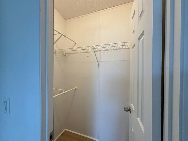 Photo - 19237 Cedar Crest Ct