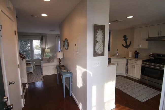 Photo - 70 Houston Ave