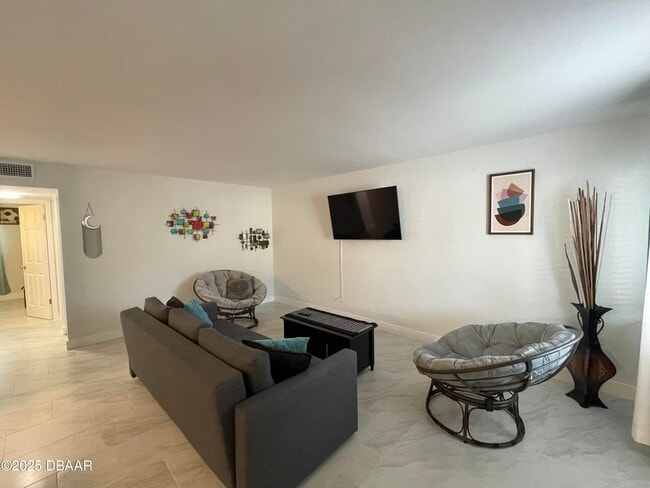 Photo - 411 N Halifax Ave Unit 106