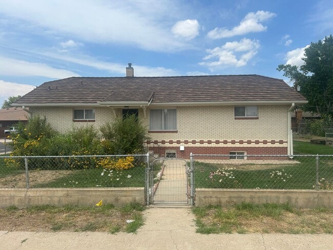 Photo - 3 Bedroom Home in Frederick - Available Now!