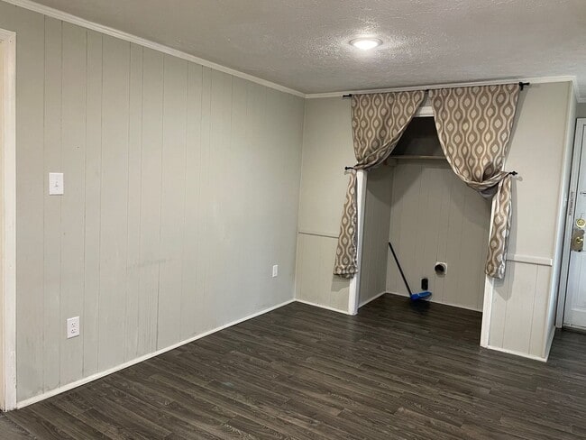 Photo - 3 BED, 1 BATH BRICK HOME LOCATED IN TROY