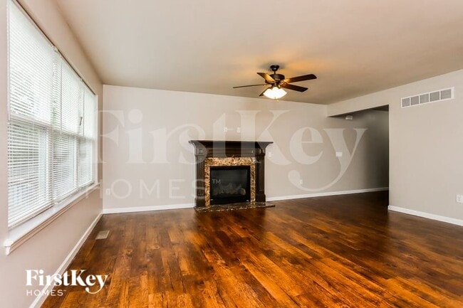2314 Wills Hollow Dr